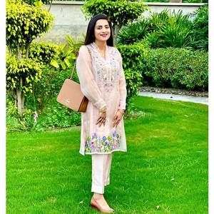 Meet your Posher, Zeenat